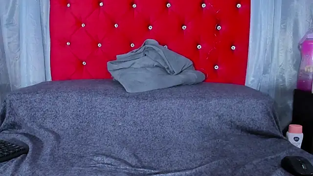 Snapshot of Cumming_Tiffani chatting on 03-13-25, 05:50 Cumming Tiffani online show from 03-13-25, 05:50