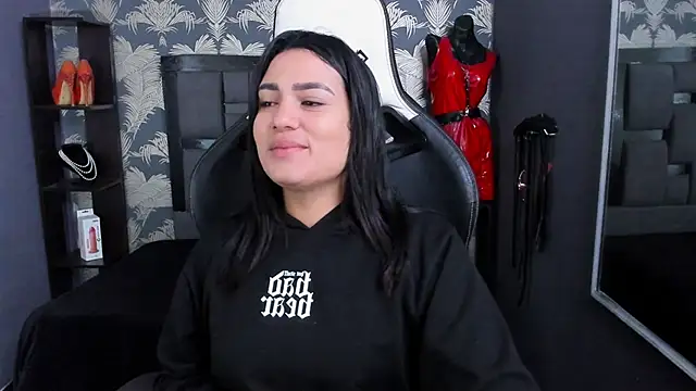 Snapshot of Cumming_Tiffani chatting on 09-29-25, 11:48 Cumming Tiffani online show from 09-29-25, 11:48