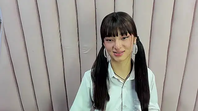 Snapshot of Aurora_18 chatting on 01-25-25, 08:42 Aurora 18 online show from 01-25-25, 08:42