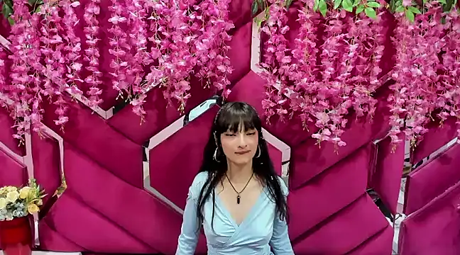 Snapshot of Aurora_18 chatting on 02-08-25, 12:06 Aurora 18 online show from 02-08-25, 12:06