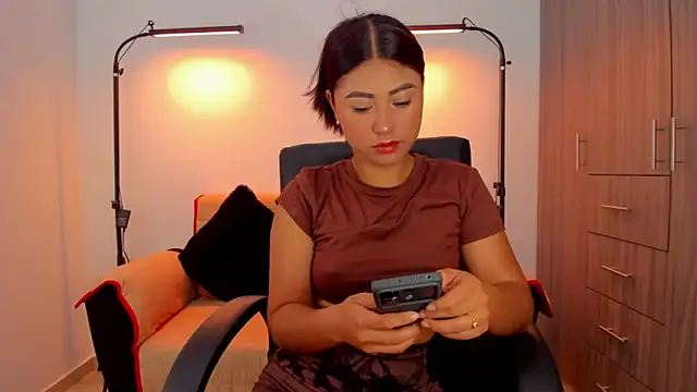 cloy baby   online show from 11-21-25, 10:47