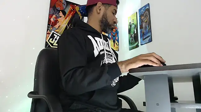 Enriblack92 online show from 12-30-24, 04:09