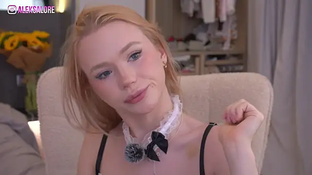 LexieLoree online show from 07-05-26, 03:13