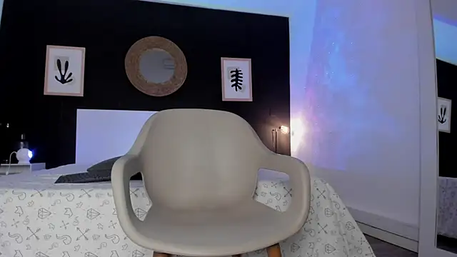 Snapshot of VioletPaket chatting on 02-01-25, 08:26 VioletPaket online show from 02-01-25, 08:26