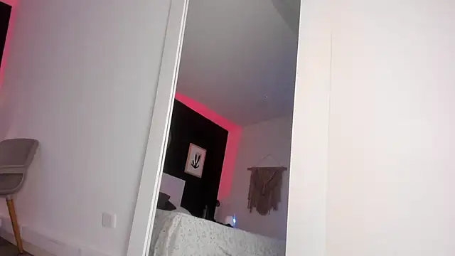 Snapshot of VioletPaket chatting on 03-07-25, 09:38 VioletPaket online show from 03-07-25, 09:38