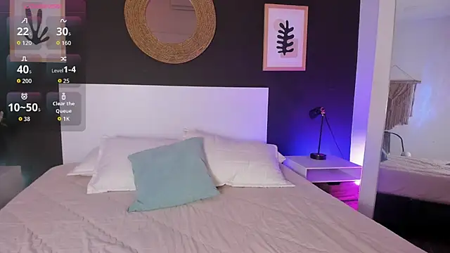 VioletPaket online show from 02-08-26, 12:08