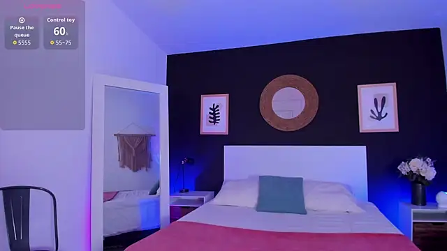 VioletPaket online show from 03-21-26, 12:54