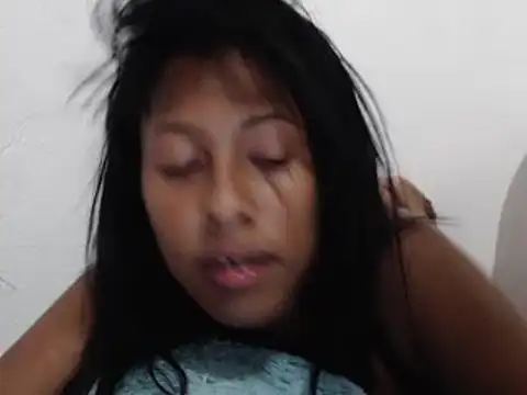 Snapshot of Kitra_New chatting on 12-13-24, 03:38 Kitra New online show from 12-13-24, 03:38