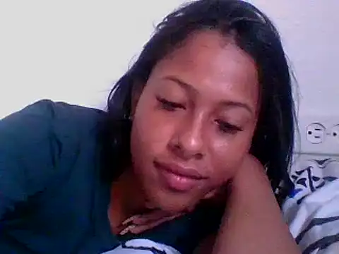 Snapshot of Kitra_New chatting on 12-22-24, 12:38 Kitra New online show from 12-22-24, 12:38