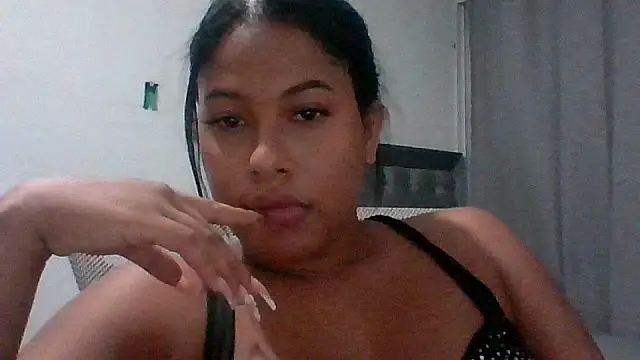 Kitra New online show from 03-06-26, 10:56