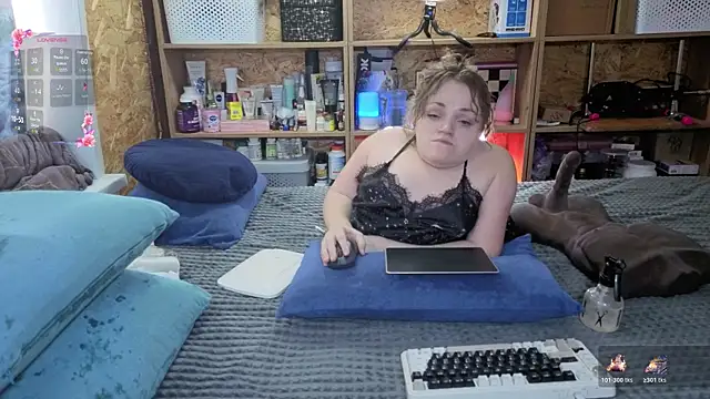 MiniNatalie online show from 02-24-26, 09:40