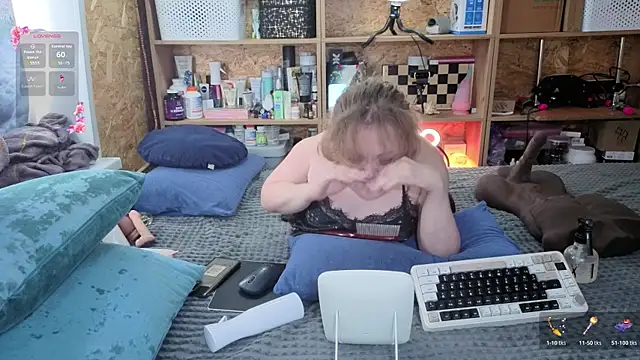 MiniNatalie online show from 03-05-26, 07:04