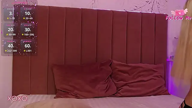 Snapshot of PinkySparks chatting on 10-23-25, 06:39 PinkySparks online show from 10-23-25, 06:39