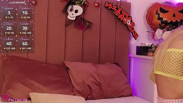 Snapshot of PinkySparks chatting on 10-29-25, 07:37 PinkySparks online show from 10-29-25, 07:37