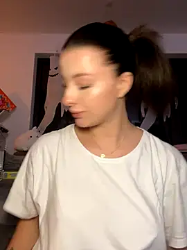 Mia-Minou online show from 10-14-25, 08:42