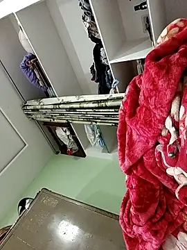 Snapshot of PVNRAO0831 chatting on 09-21-25, 02:19 PVNRAO0831 online show from 09-21-25, 02:19