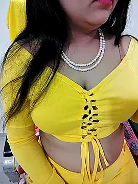 Snapshot of SHUBHI880 chatting on 02-14-25, 08:21 SHUBHI880 online show from 02-14-25, 08:21