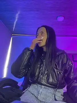 Isabella 21x online show from 04-14-26, 01:06