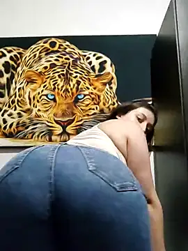 Snapshot of dulccemaria24 chatting on 02-27-25, 12:32 dulccemaria24 online show from 02-27-25, 12:32