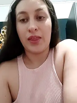 Snapshot of dulccemaria24 chatting on 03-07-25, 12:04 dulccemaria24 online show from 03-07-25, 12:04