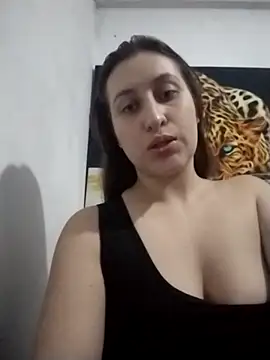 Snapshot of dulccemaria24 chatting on 10-11-25, 01:05 dulccemaria24 online show from 10-11-25, 01:05