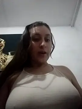 Snapshot of dulccemaria24 chatting on 11-20-25, 06:40 dulccemaria24 online show from 11-20-25, 06:40