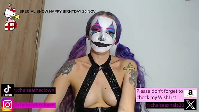 Snapshot of Eloise-brown chatting on 11-12-25, 06:14 Eloise-brown online show from 11-12-25, 06:14