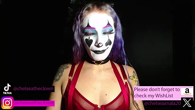 Snapshot of Eloise-brown chatting on 11-24-25, 06:35 Eloise-brown online show from 11-24-25, 06:35