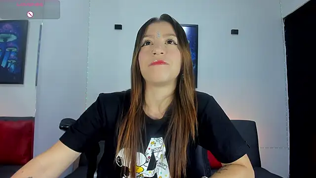 roxanne jones1 online show from 03-18-26, 07:50