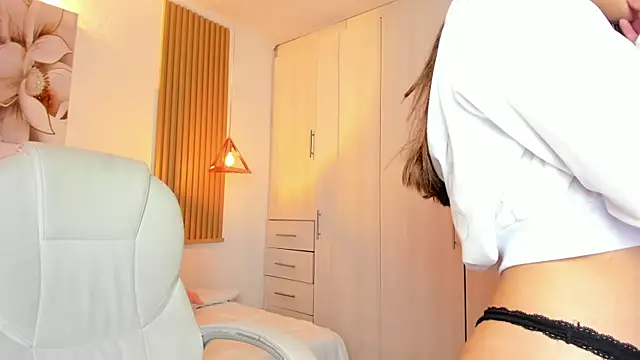 mia nevaeh online show from 03-08-25, 08:57