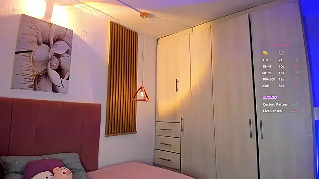 mia nevaeh online show from 11-24-25, 09:14