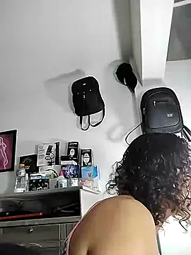 Corina hot online show from 01-05-25, 07:39