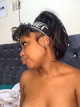 Miss Moriah online show from 02-19-25, 12:25