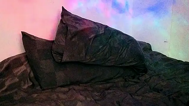 LuvNuk online show from 12-20-24, 07:44