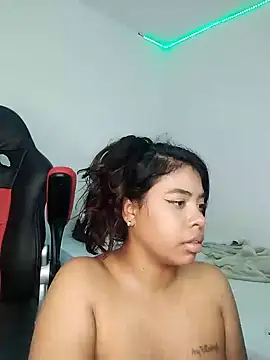 Snapshot of Fanny_Klean chatting on 12-26-24, 11:54 Fanny Klean online show from 12-26-24, 11:54