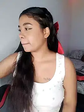 Snapshot of Fanny_Klean chatting on 03-08-25, 02:01 Fanny Klean online show from 03-08-25, 02:01