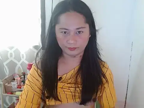 Snapshot of Sweet_amberxyz18 chatting on 04-27-26, 05:27 Sweet amberxyz18 online show from 04-27-26, 05:27