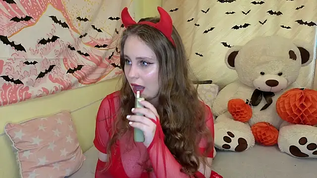 Sellya Houston online show from 10-31-25, 09:10