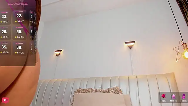 Snapshot of Zuzu_sweet chatting on 03-18-25, 10:15 Zuzu sweet online show from 03-18-25, 10:15