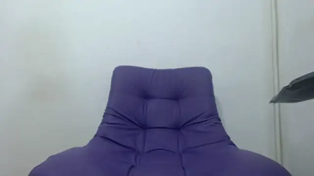 Snapshot of v_violeta chatting on 03-12-25, 02:20 v violeta online show from 03-12-25, 02:20