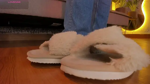 charlotte  grey online show from 02-03-26, 04:12