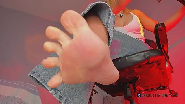 charlotte  grey online show from 03-09-26, 08:35