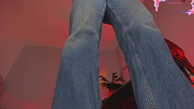 charlotte  grey online show from 03-26-26, 08:03