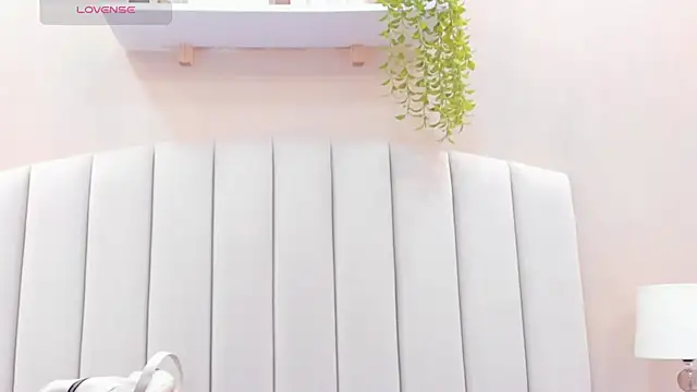 Mia thompson 19 online show from 02-11-26, 07:41