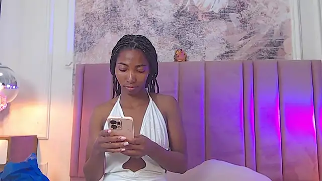 Snapshot of SabrinaDevill chatting on 06-12-26, 01:10 SabrinaDevill online show from 06-12-26, 01:10