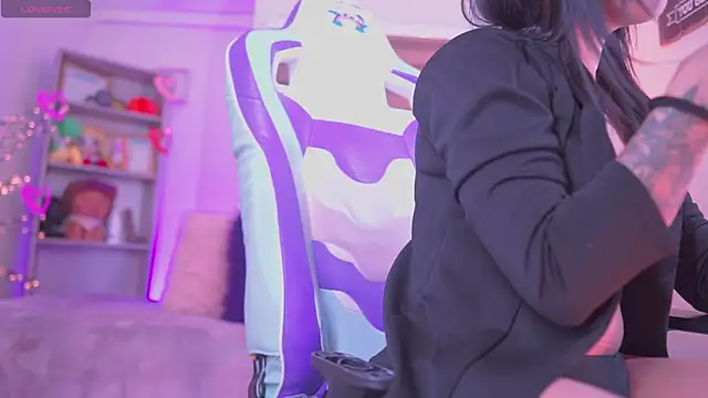 Snapshot of madelyn_rose_ chatting on 09-25-25, 02:04 madelyn rose online show from 09-25-25, 02:04