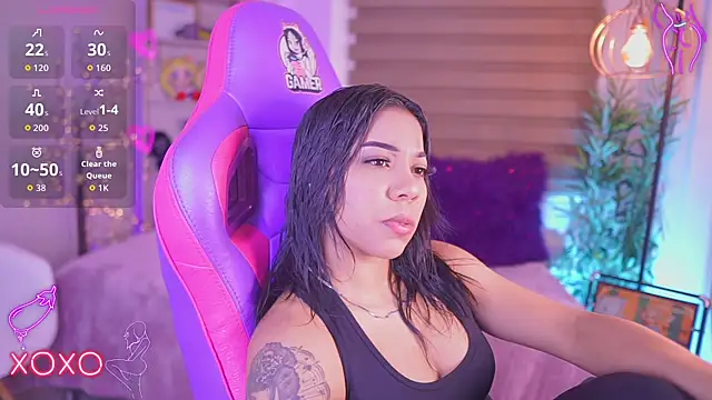 Snapshot of madelyn_rose_ chatting on 10-03-25, 05:04 madelyn rose online show from 10-03-25, 05:04