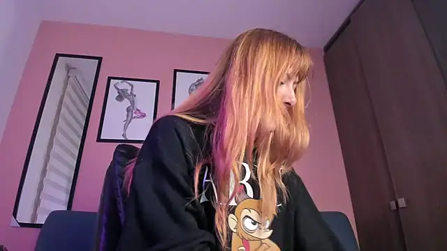 Snapshot of SensualJane2 chatting on 03-23-25, 01:53 SensualJane2 online show from 03-23-25, 01:53