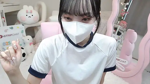 momo room online show from 03-02-25, 04:07