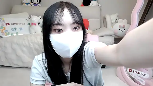 momo room online show from 09-11-25, 10:26